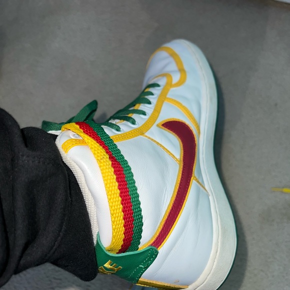 Vintage Nike Air Vandal Hi Leather
RASTA West Indies White Shoes - Mens Size 11 - Picture 6 of 16